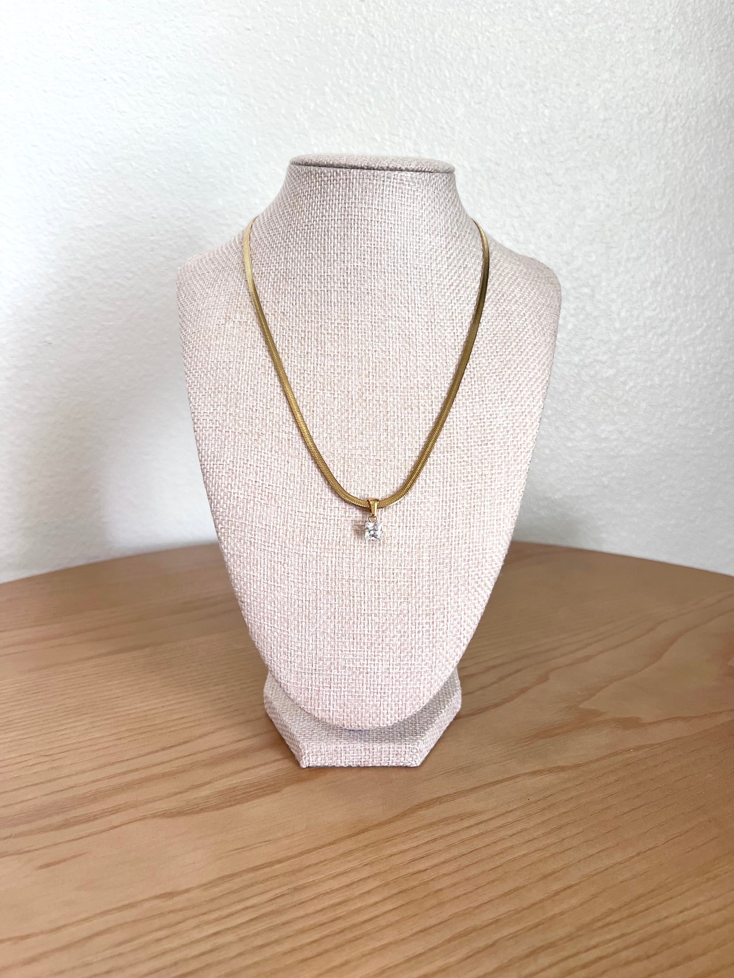 Melania Square Pendant Necklace